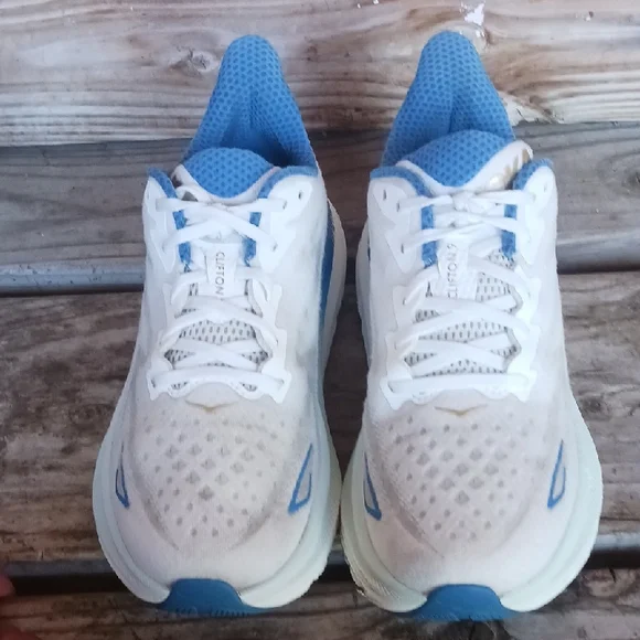 Hoka Clifton 9 White and Blue Sneakers with Gold Logo - Picture 5 of 14